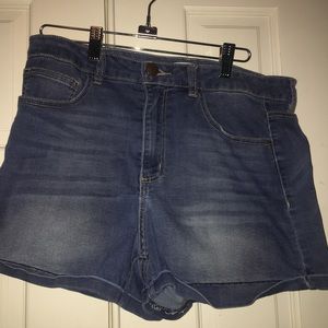 Blue Jean short shorts refuge brand super soft size 10